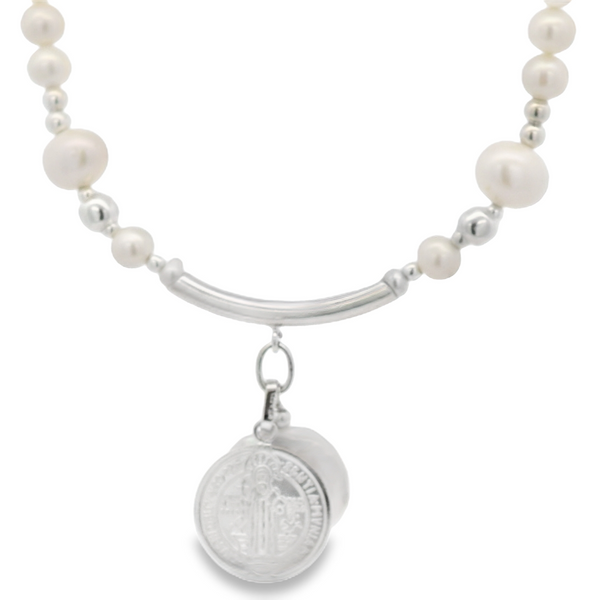 Collar de Perla con Dije de San Benito