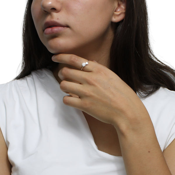 Anillo Circulo de Circonia