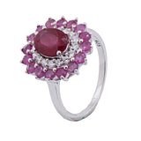 Anillo de Flor de Piedras Preciosas con Circonia