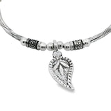 Pulsera Rigida de Plata con Dije de Hoja