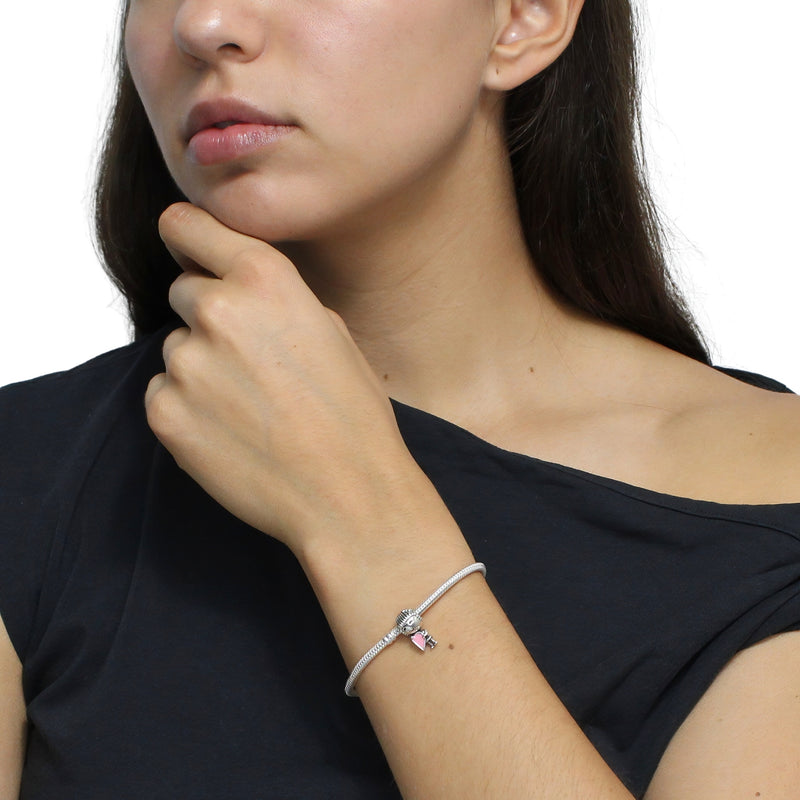 Charm de Niña con Medio Corazón
