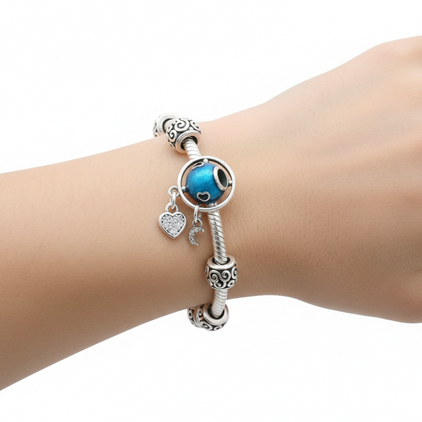 Charm Galaxia Azul con Luna