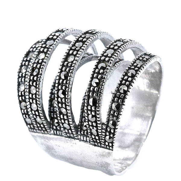 Anillo Con Marquesita De Plata