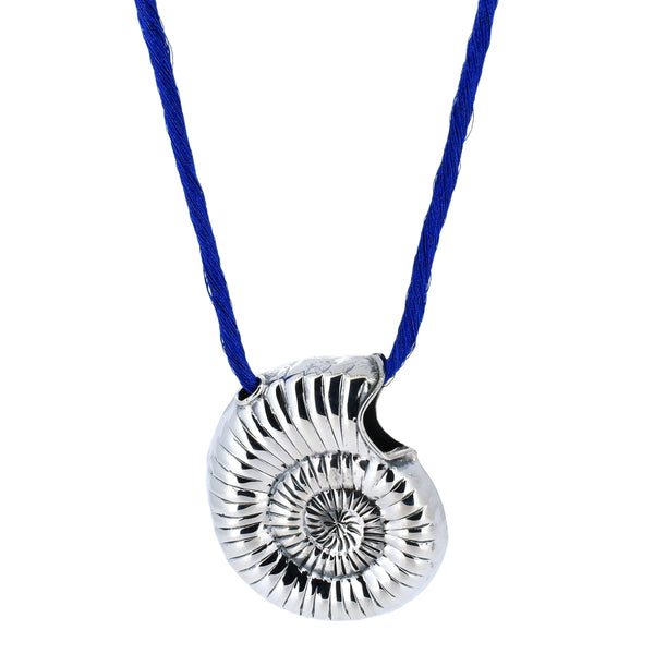 Collar De Seda Japonesa Con Dije De Caracol